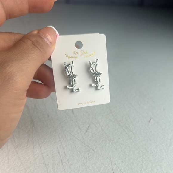 NEW stainless steel Silver Initial Earrings new - Picture 1 of 4